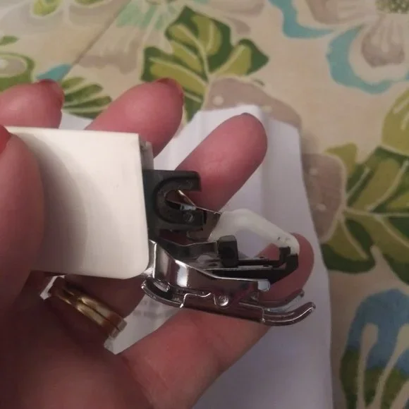 COPY - 2424 Singer # 421333-451 Sewing Machine Even Feed Foot - Picture 3 of 5